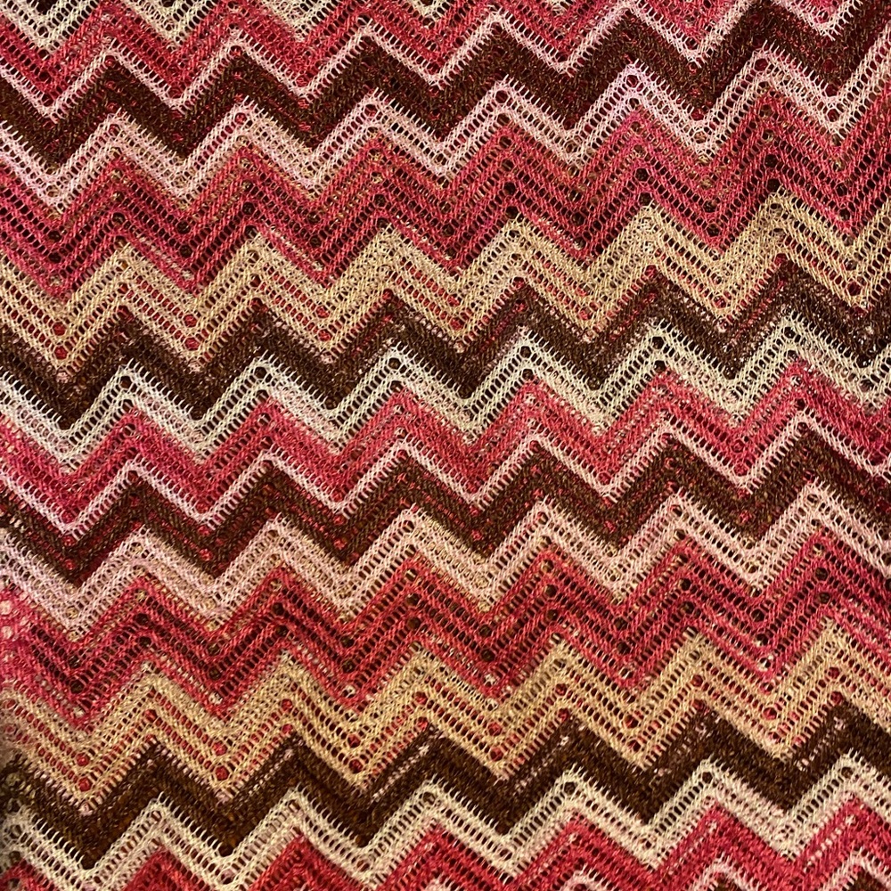 Open Knit Pink and White Chevron Pattern Halter Tie Maxi Dress - Picture 9 of 9